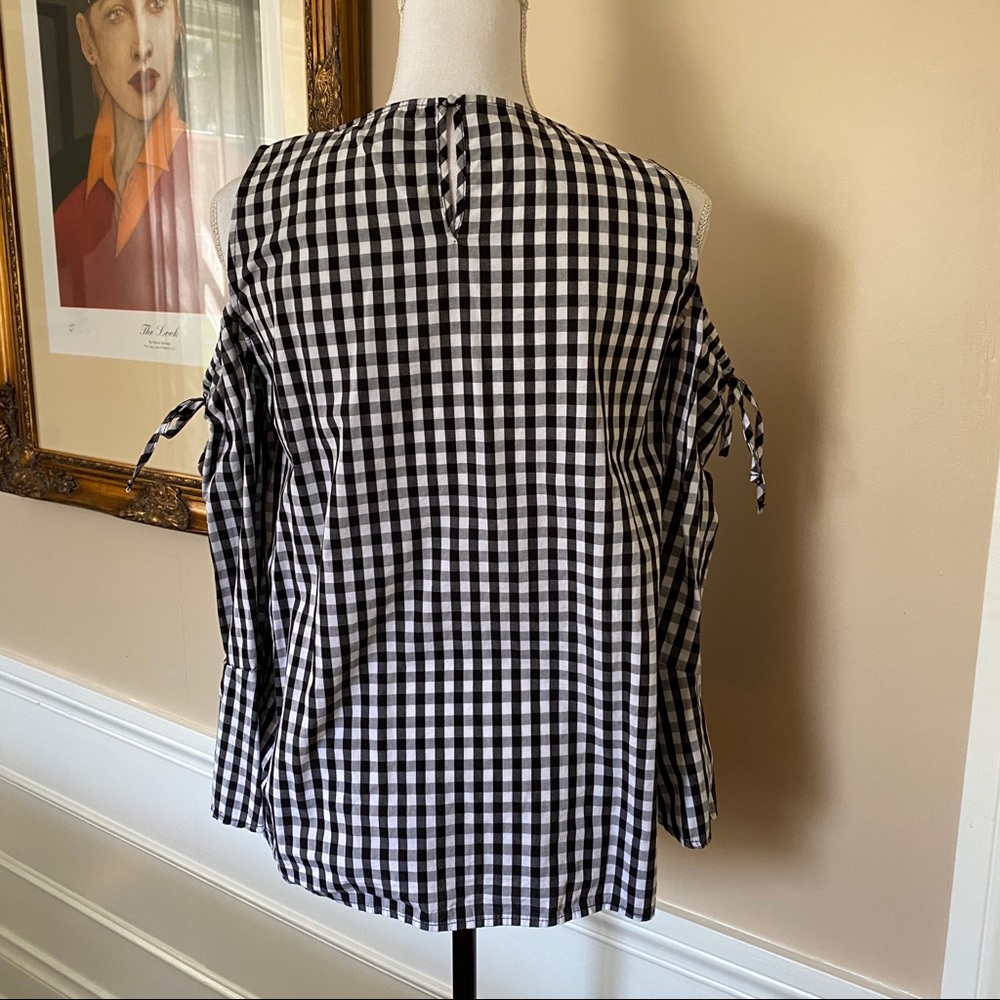 Gingham Cold Shoulder Top - Picture 4 of 5
